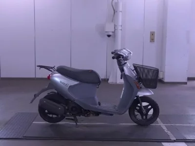 Suzuki LET S4