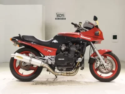 Kawasaki GPZ900R  с аукциона в Японии