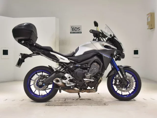 Yamaha MT-09 лот № 0410 оценка 5  с аукциона в Японии
