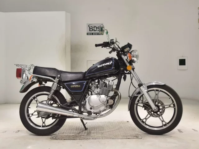 Suzuki GN125H