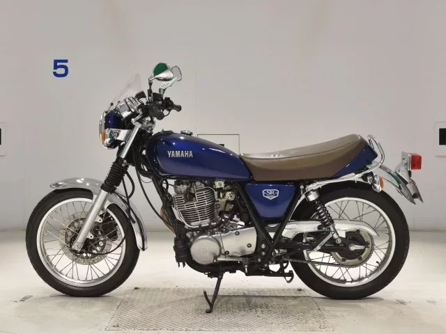 Yamaha SR400-5