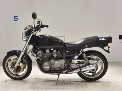 Kawasaki ZEPHYR750  с аукциона в Японии