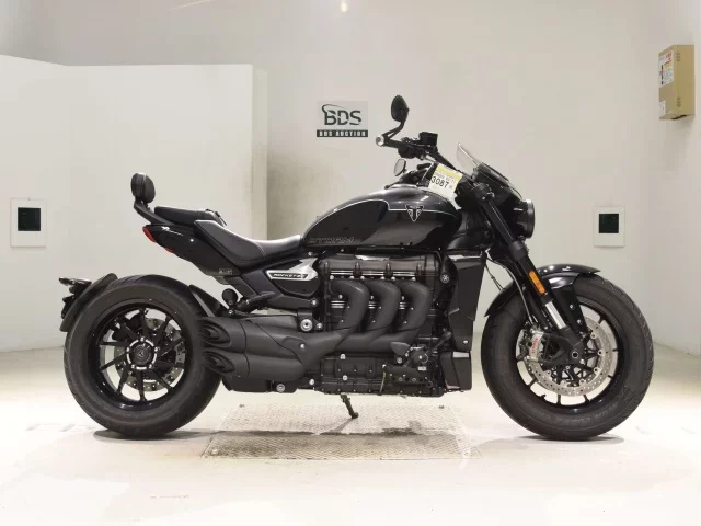 Triumph  ROCKET III GT STORM лот № 3087 оценка 7  с аукциона в Японии