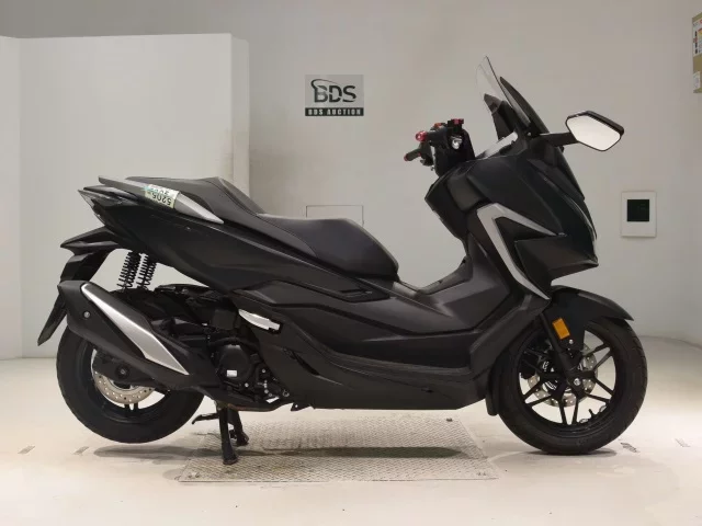 Honda FORZA -5
