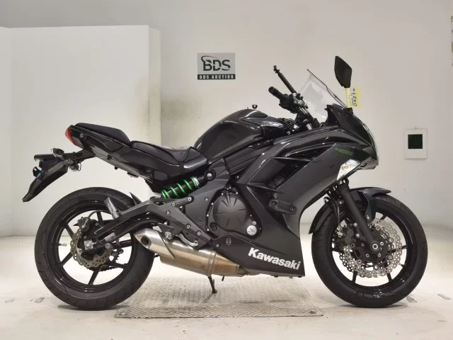 Kawasaki NINJA400 лот № 0421 оценка 4  с аукциона в Японии