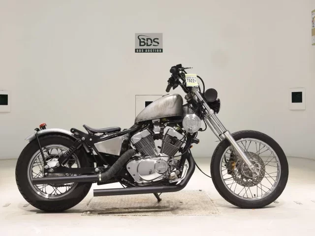 Yamaha VIRAGO 250 лот № 7922 оценка 4  с аукциона в Японии