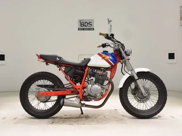 Honda FTR223 лот № 5257 оценка 4  с аукциона в Японии
