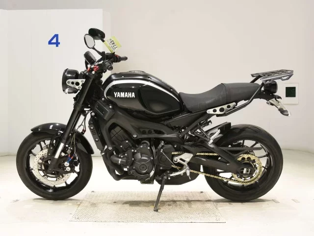 Yamaha XSR900