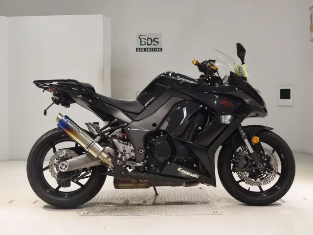 Kawasaki NINJA1000 лот № 0542 оценка 4  с аукциона в Японии