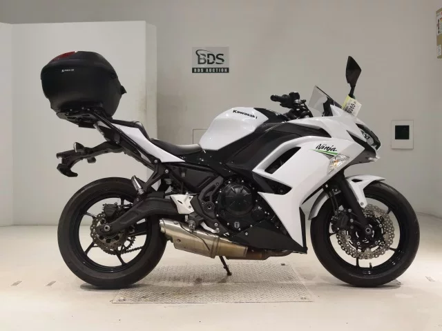 Kawasaki NINJA650A лот № 0365 оценка 5  с аукциона в Японии