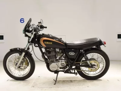 Yamaha SR400-2  с аукциона в Японии