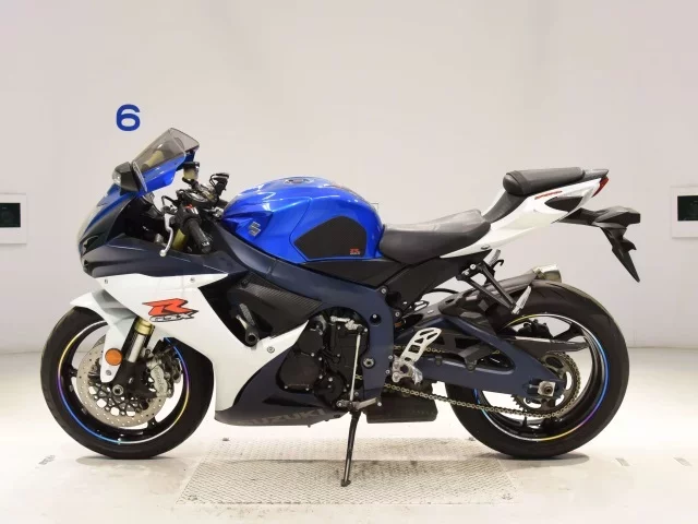 Suzuki GSX-R750