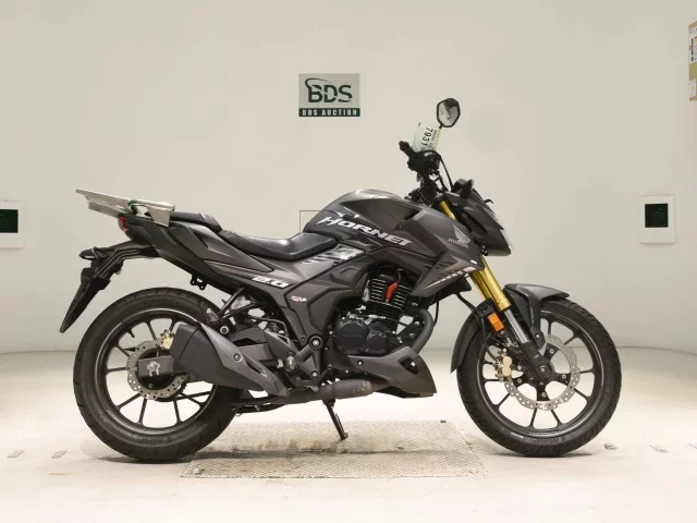 Honda HORNET2.0 лот № 7931 оценка 4  с аукциона в Японии