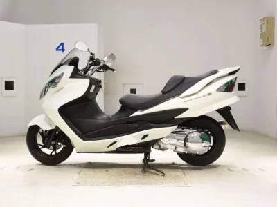 Suzuki SKYWAVE 250S-3  с аукциона в Японии