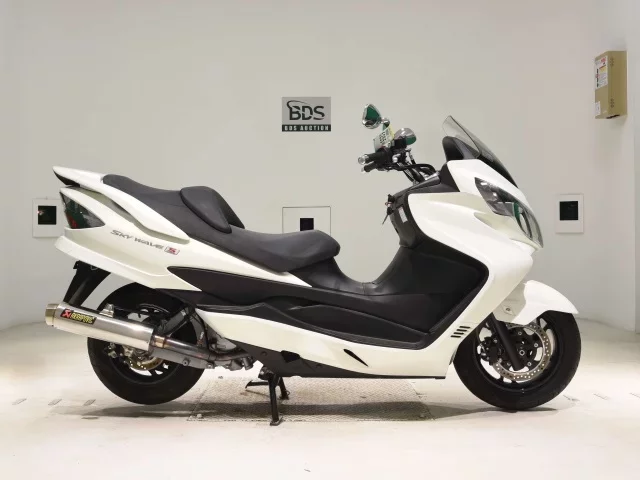 Suzuki SKYWAVE 250S-3 лот № 5255 оценка 5  с аукциона в Японии