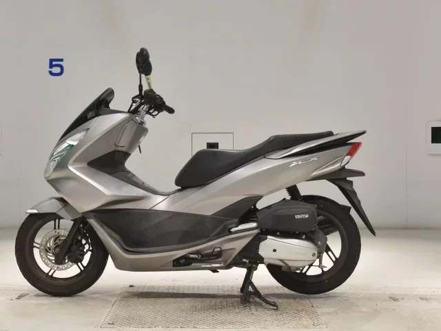 Honda PCX125-2