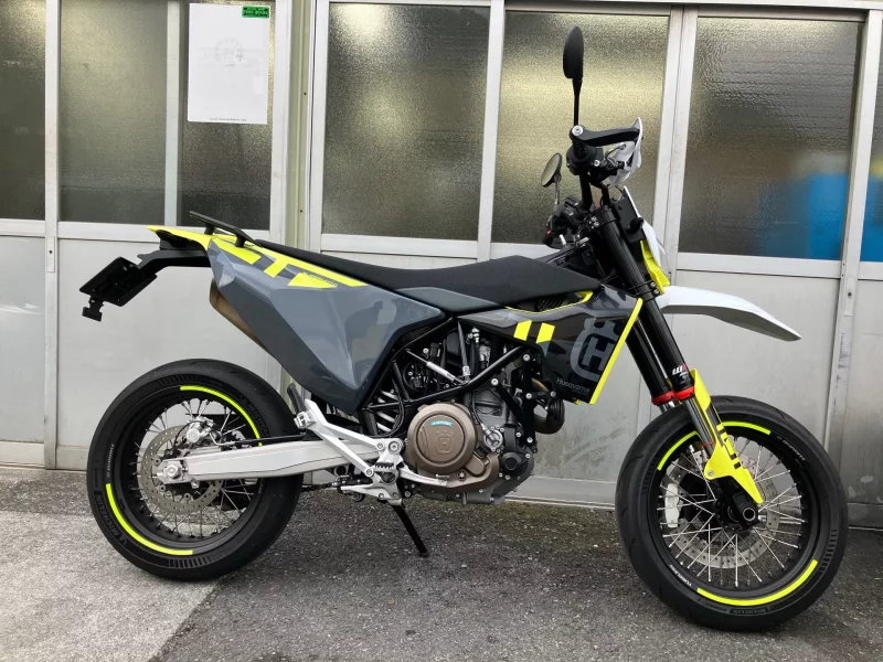 Other HUSQUARNA 701SUPERMOTO лот № 04378 оценка 4  с аукциона в Японии