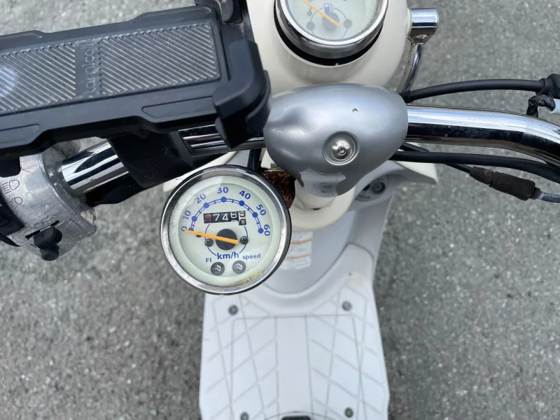 Suzuki LET S4