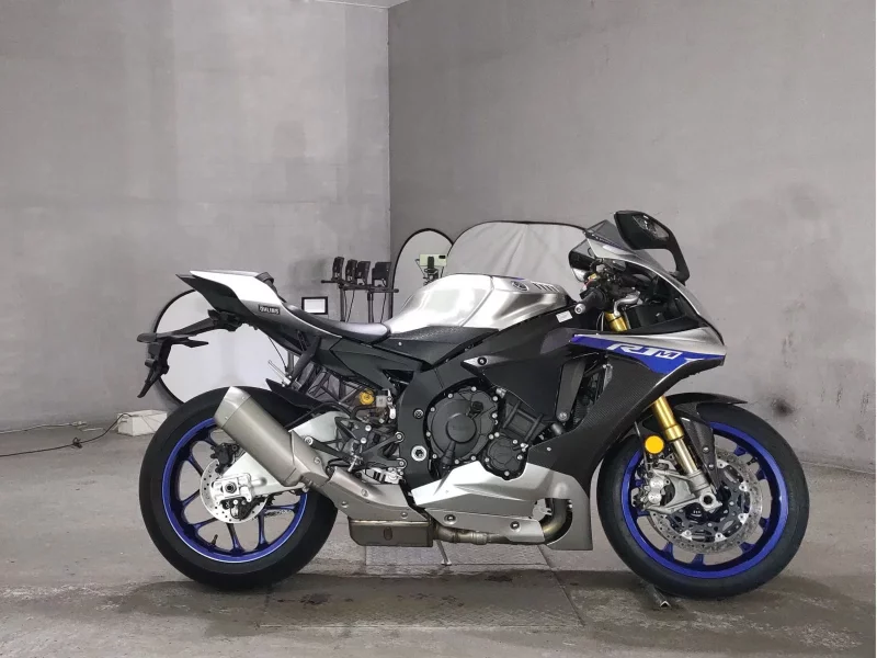 Yamaha YZF-R1M