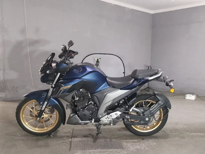 Yamaha FZS25