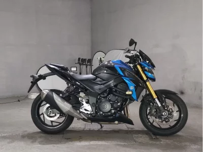 Suzuki GSX-S750