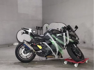 Kawasaki NINJA ZX-4R SE