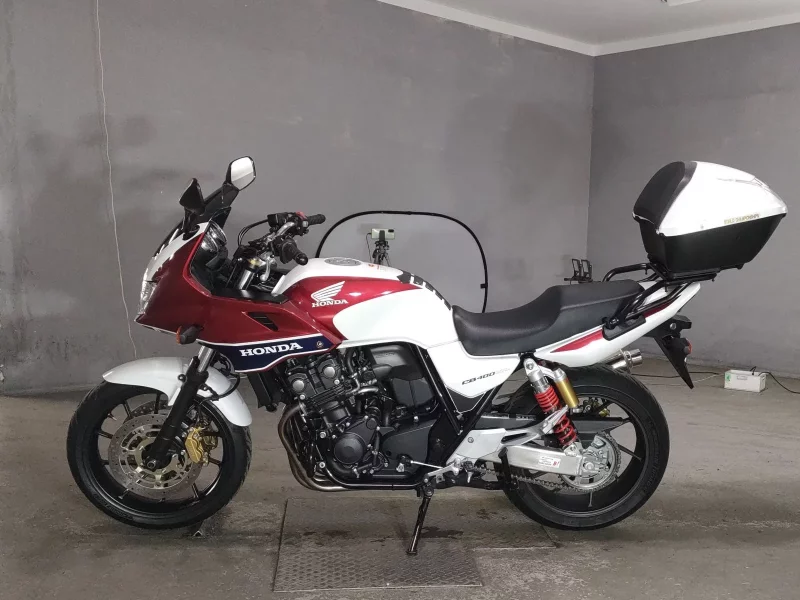 Honda CB400SFV-4 BOLDOR