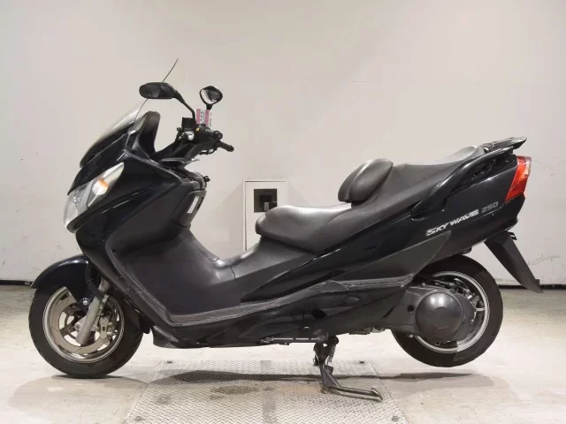 Suzuki SKYWAVE 250