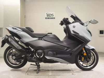 Yamaha T-MAX560T