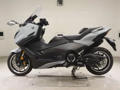 Yamaha T-MAX560T