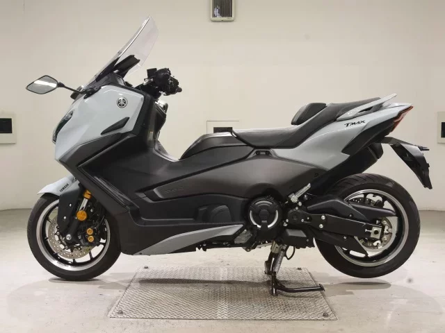 Yamaha T-MAX560T
