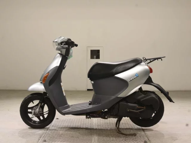 Suzuki LET S4