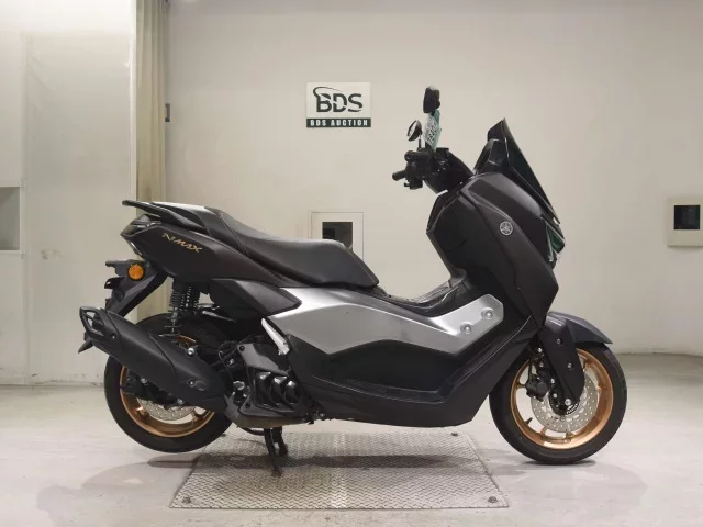 Yamaha NMAX155-3