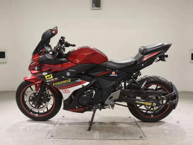 Suzuki GSX250R