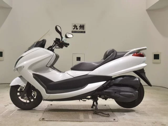 Yamaha MAJESTY 250-4