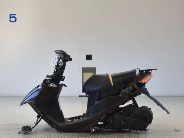 Suzuki ADDRESS V50