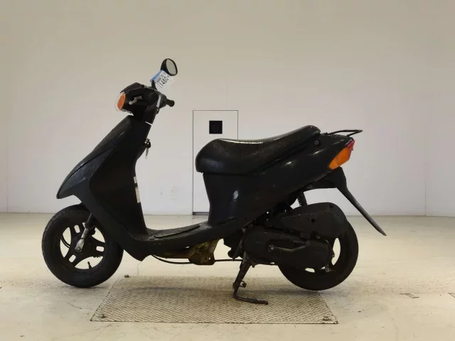 Suzuki LET S2