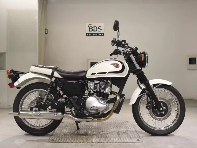 Kawasaki W230
