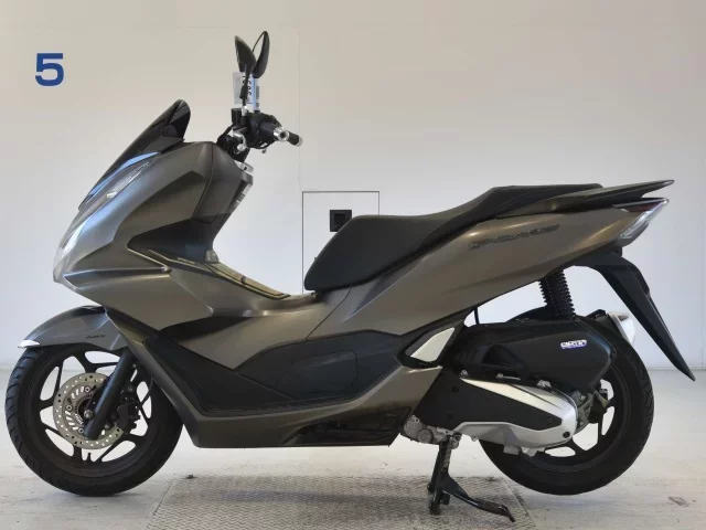 Honda PCX125-4