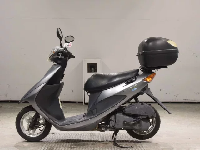 Suzuki ADDRESS V50