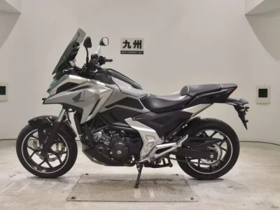 Honda NC750X-3