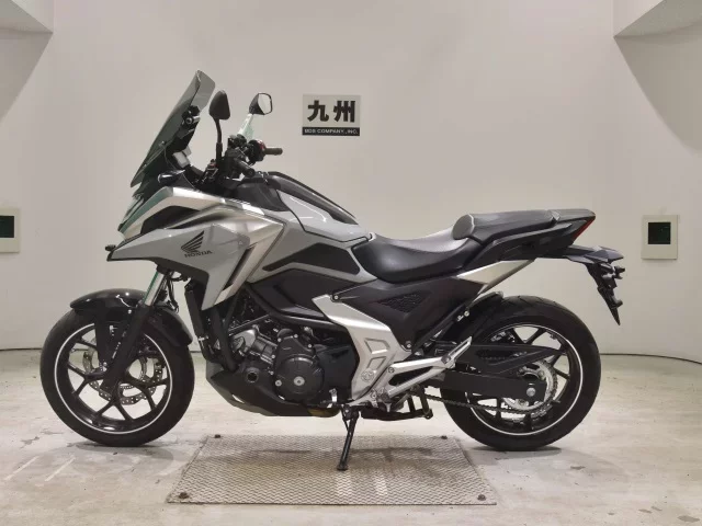 Honda NC750X-3