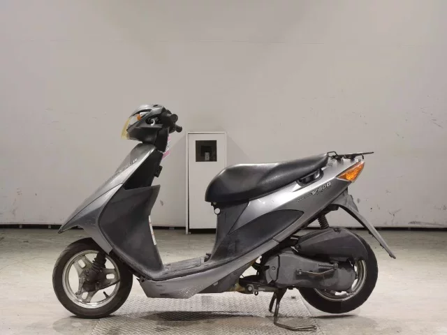 Suzuki ADDRESS V50