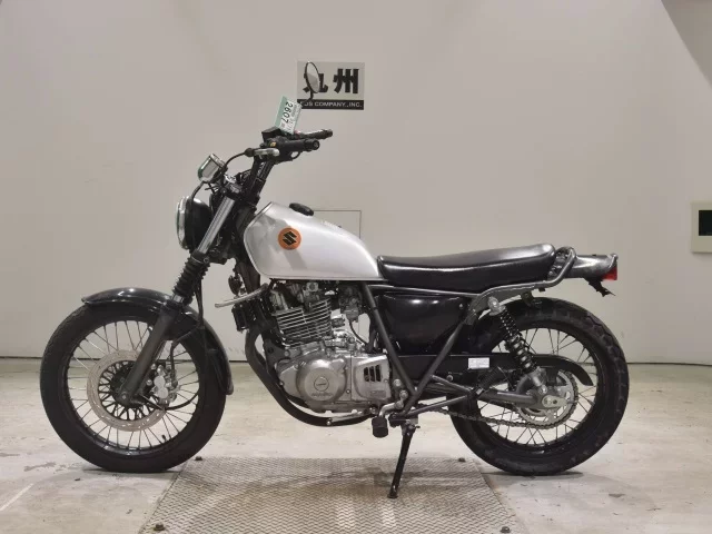 Suzuki GLASS TRACKER BIG BOY