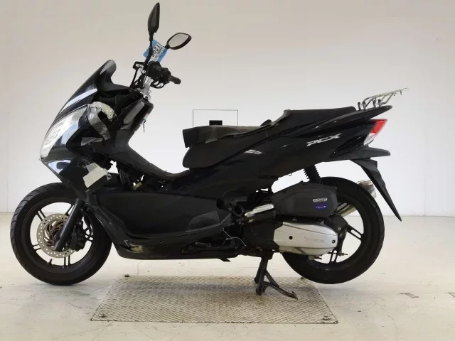 Honda PCX125-2