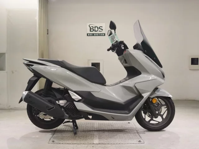 Honda PCX125-4