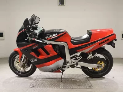 Suzuki GSX-R1100