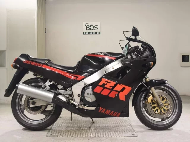 Yamaha FZR1000