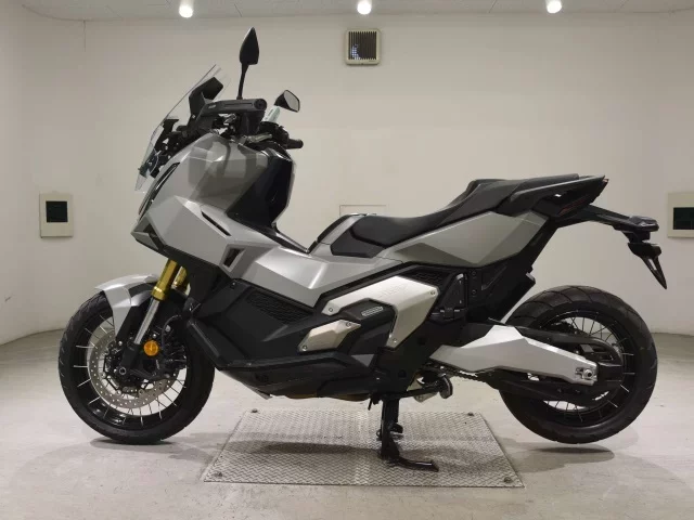 Honda X-ADV750-2