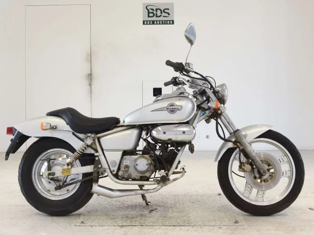 Honda MAGNA 50